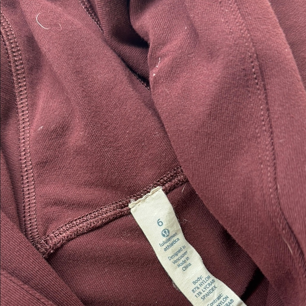 lululemon athletica Burgundy Sweatshirt 6 workout gym top shirt red zip up - Picture 3 of 6